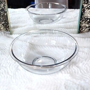 Pyrex Vintage Large  Mixing‎ Bowl 326 4.0 L 11.75 Clear